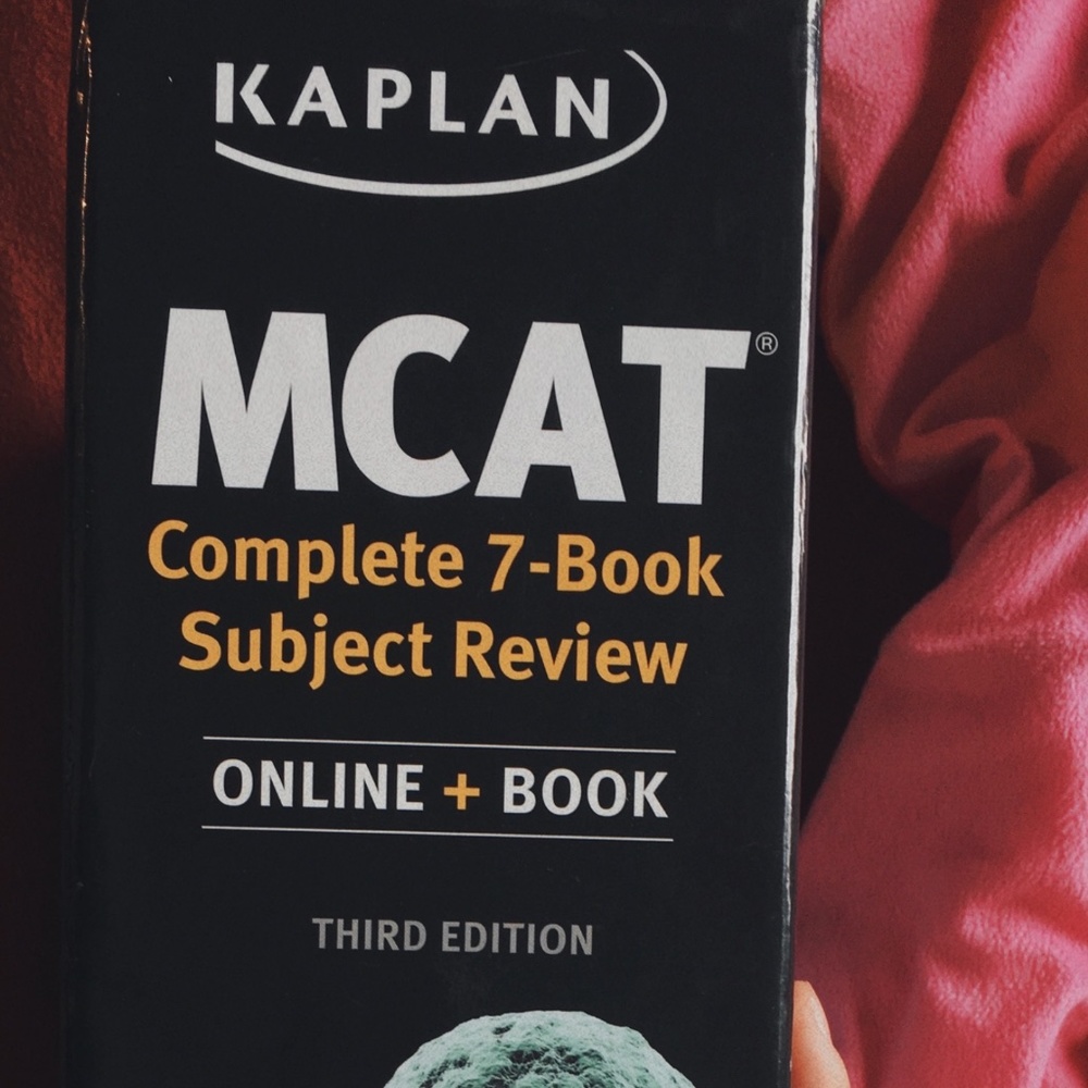 KAPLAN MCAT PREP BUNDLE BOOKS